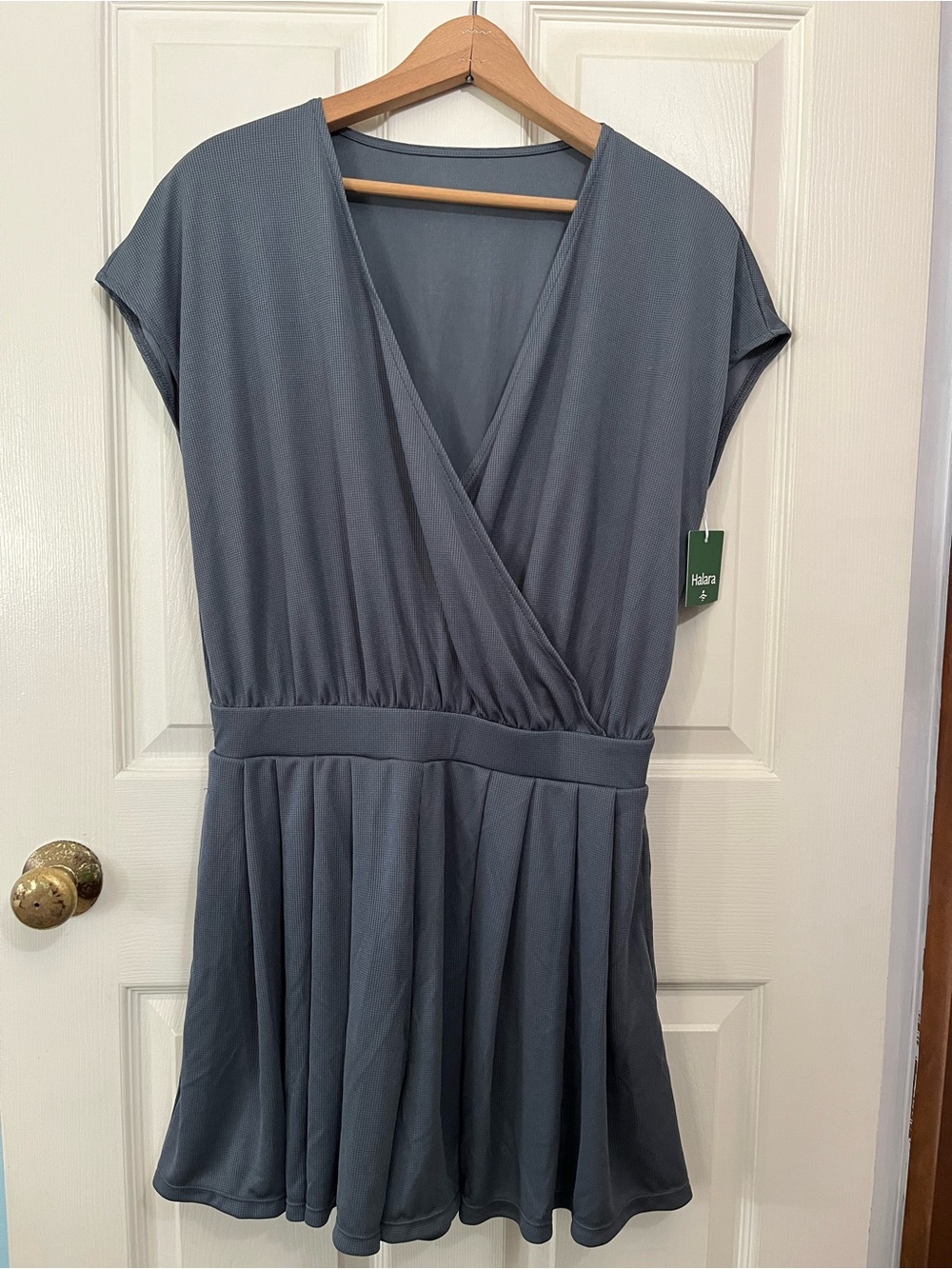 HALARA NWT Romper Pleated Shorts Size M